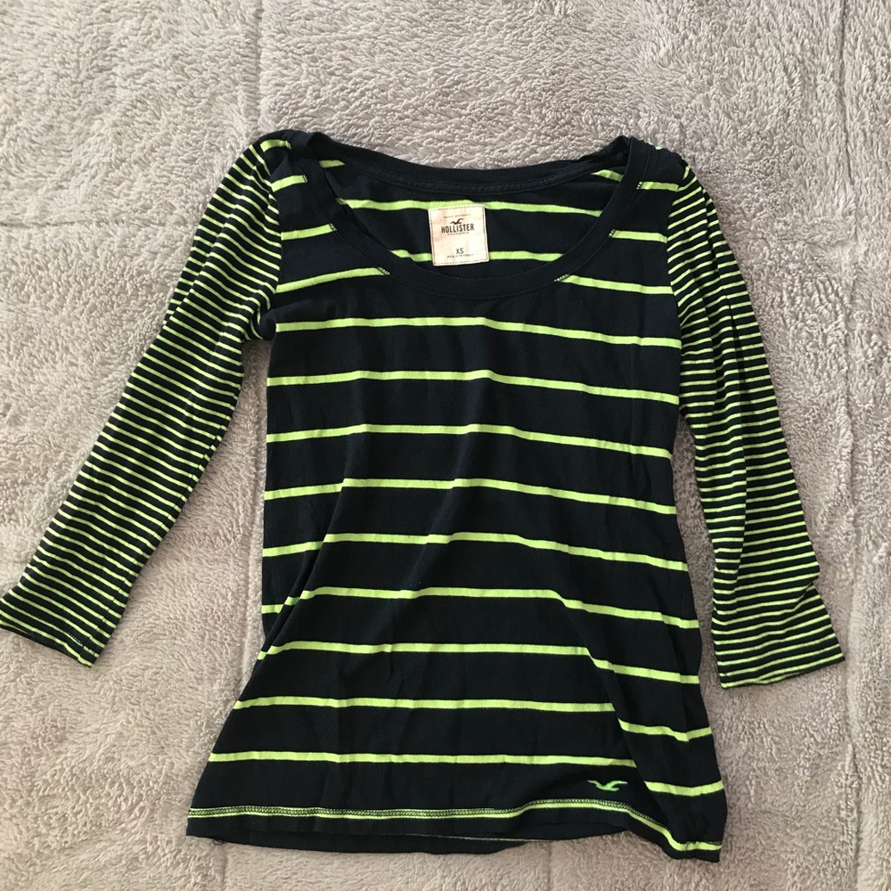 Hollister quarter/ long sleeve shirt